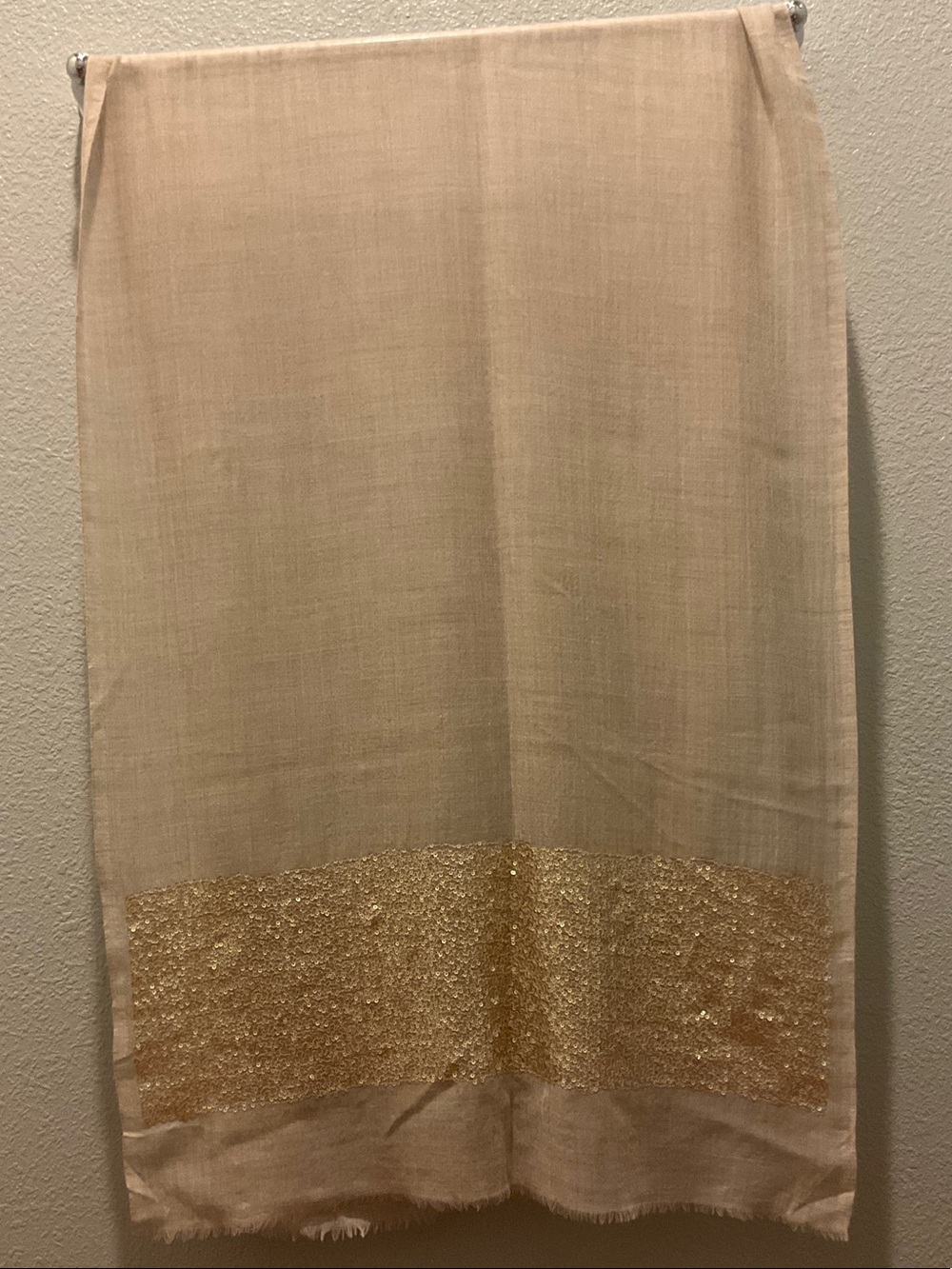 Sequined scarf beige/ nude
